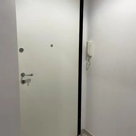 Louma 3* باري